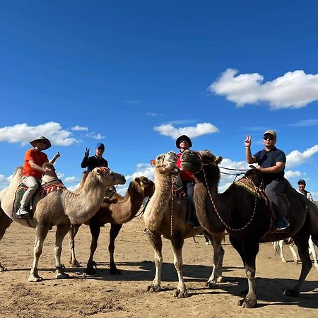 Camel Track Guesthouse And Tour Operator Llc Ulaanbaatar Ngoại thất bức ảnh