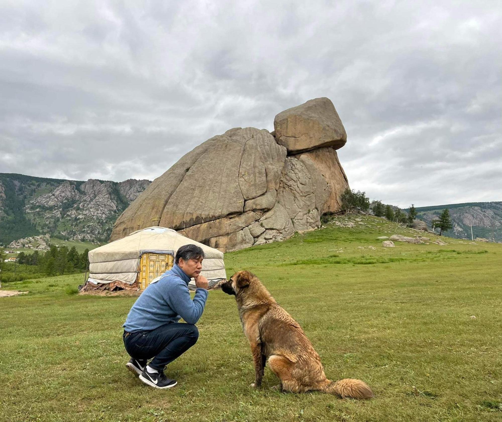 Camel Track Guesthouse And Tour Operator Llc Ulaanbaatar Ngoại thất bức ảnh