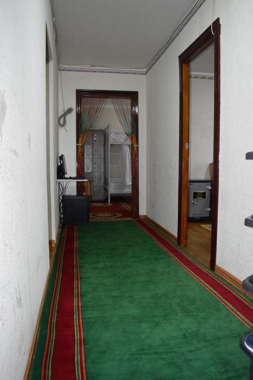 Camel Track Guesthouse And Tour Operator Llc Ulaanbaatar Ngoại thất bức ảnh